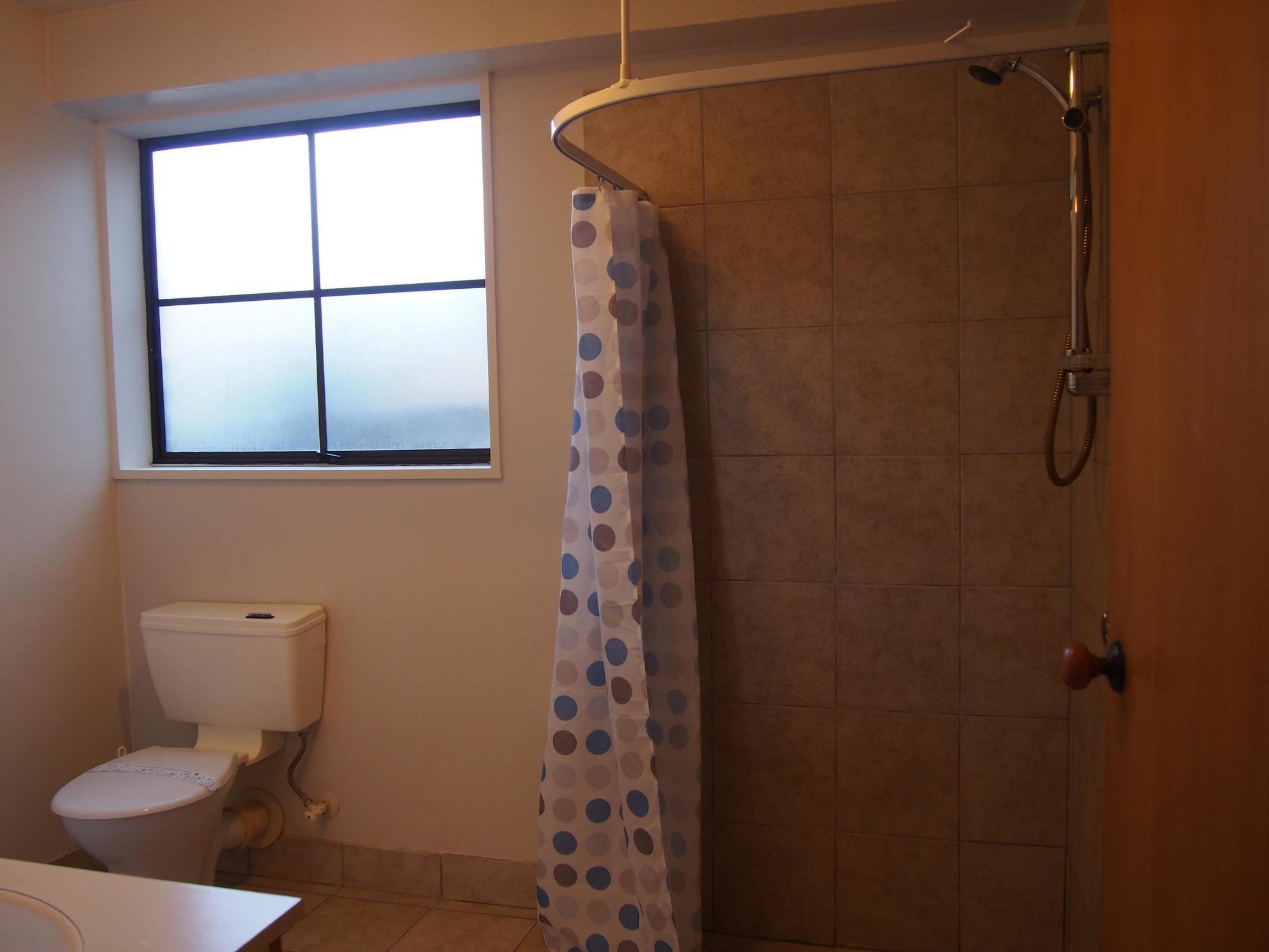 Tudor Court Motel Christchurch Bagian luar foto